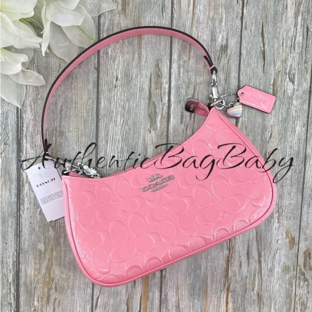 Coach Teri Shoulder Bag In Signature Leather With Heart Charm Purse